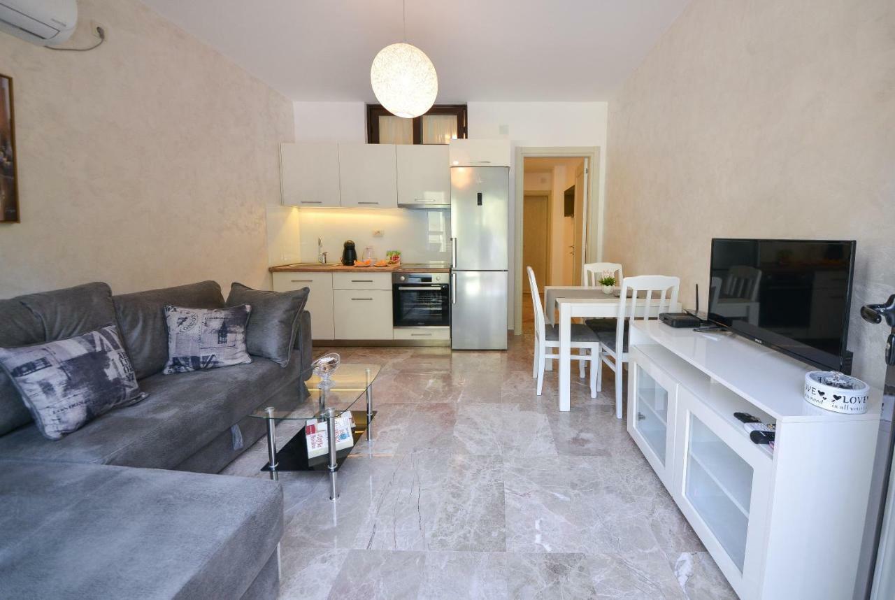 Brand New Apartments スヴェティ・ステファン エクステリア 写真