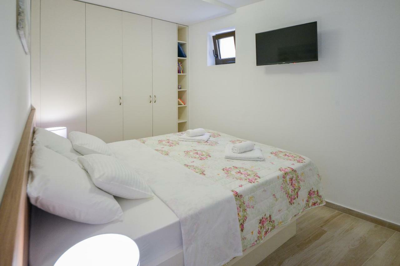 Brand New Apartments スヴェティ・ステファン エクステリア 写真