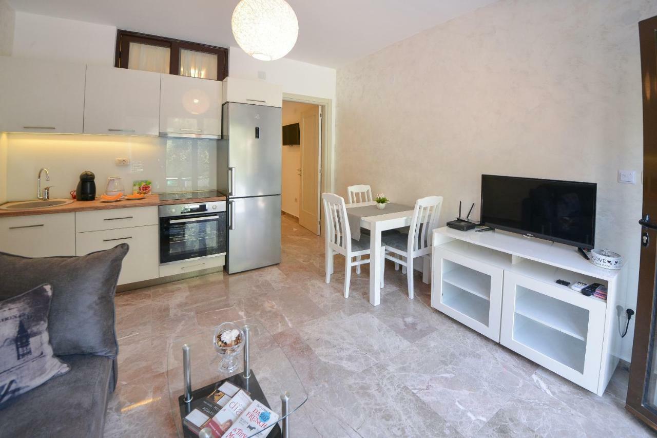 Brand New Apartments スヴェティ・ステファン エクステリア 写真